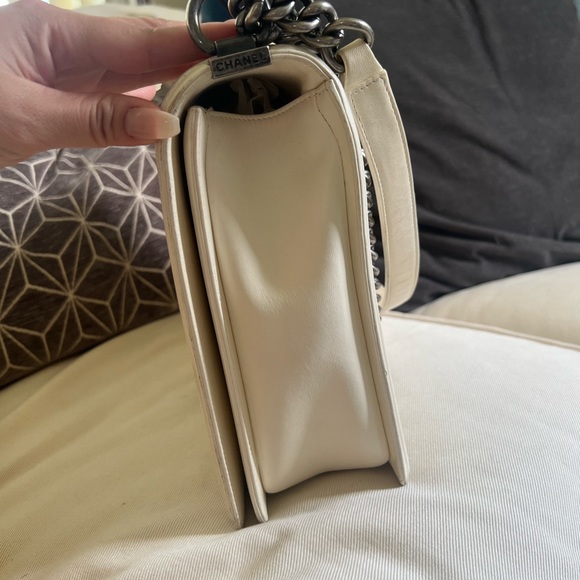 💯 Authentic Chanel Off White Cream XL Le Boy - Picture 4 of 14